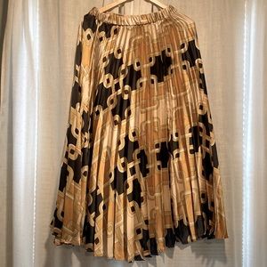 H&M Rachel Allen long pleated skirt size Small